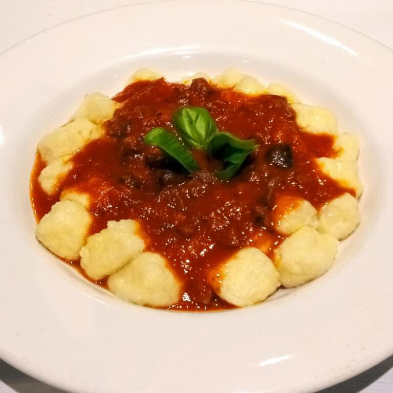 Ñoquis de Papa con Bolognesa